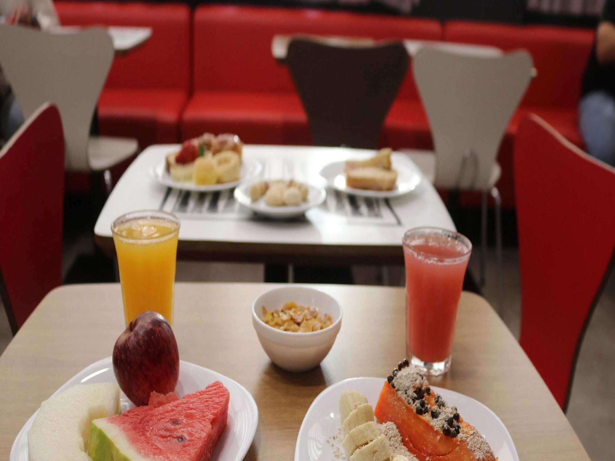 Ibis Catalao Hotell Eksteriør bilde