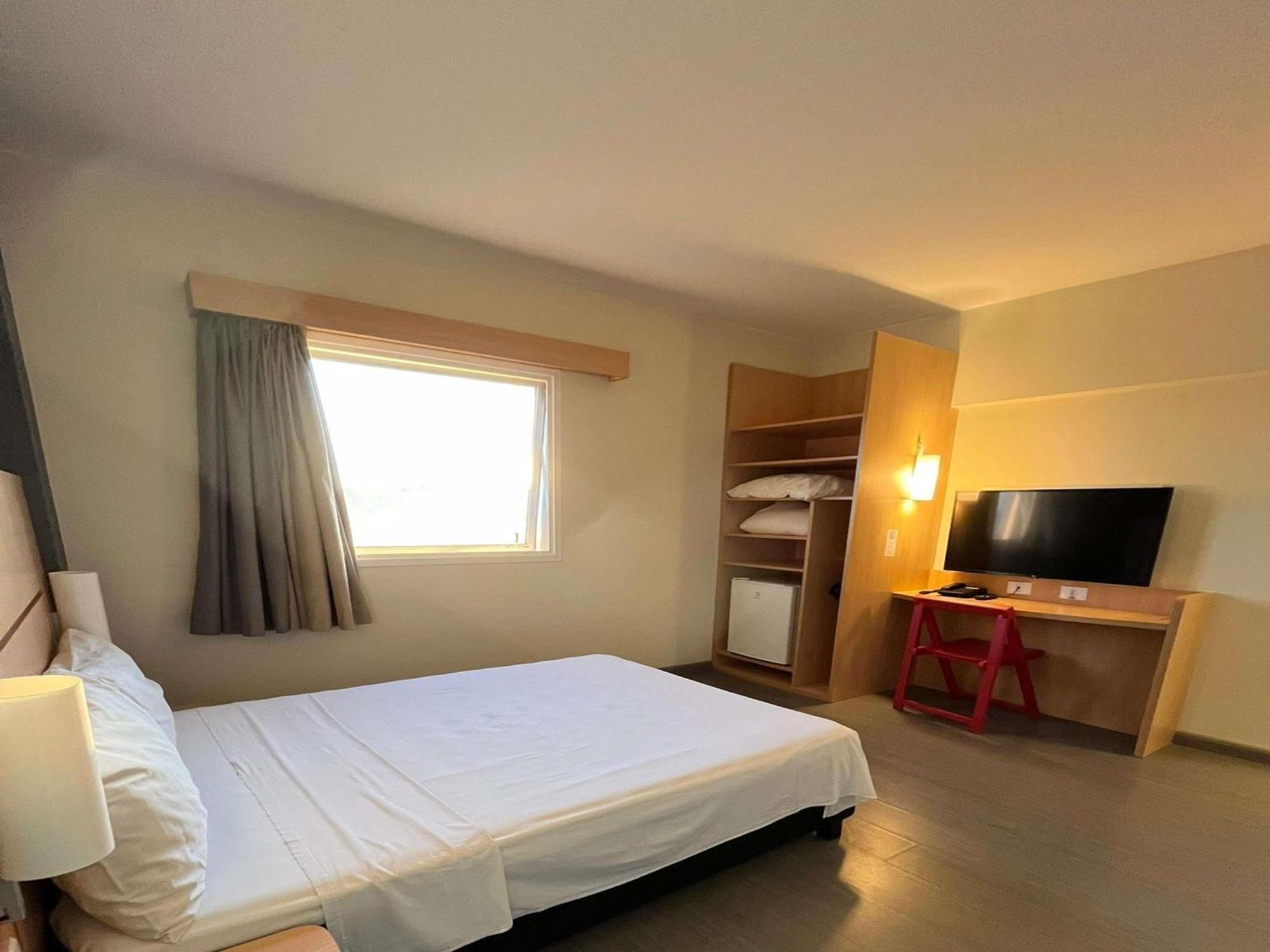 Ibis Catalao Hotell Eksteriør bilde