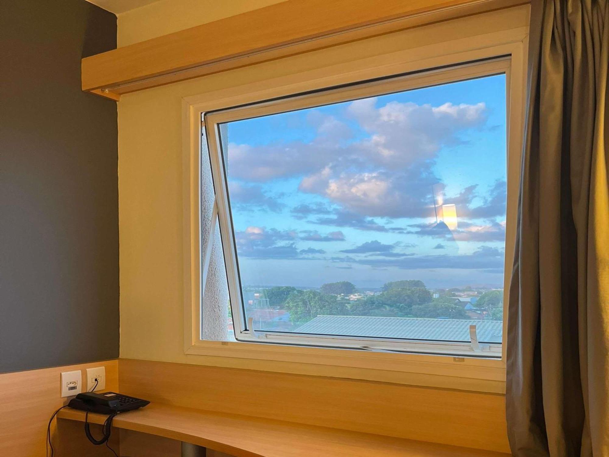 Ibis Catalao Hotell Eksteriør bilde