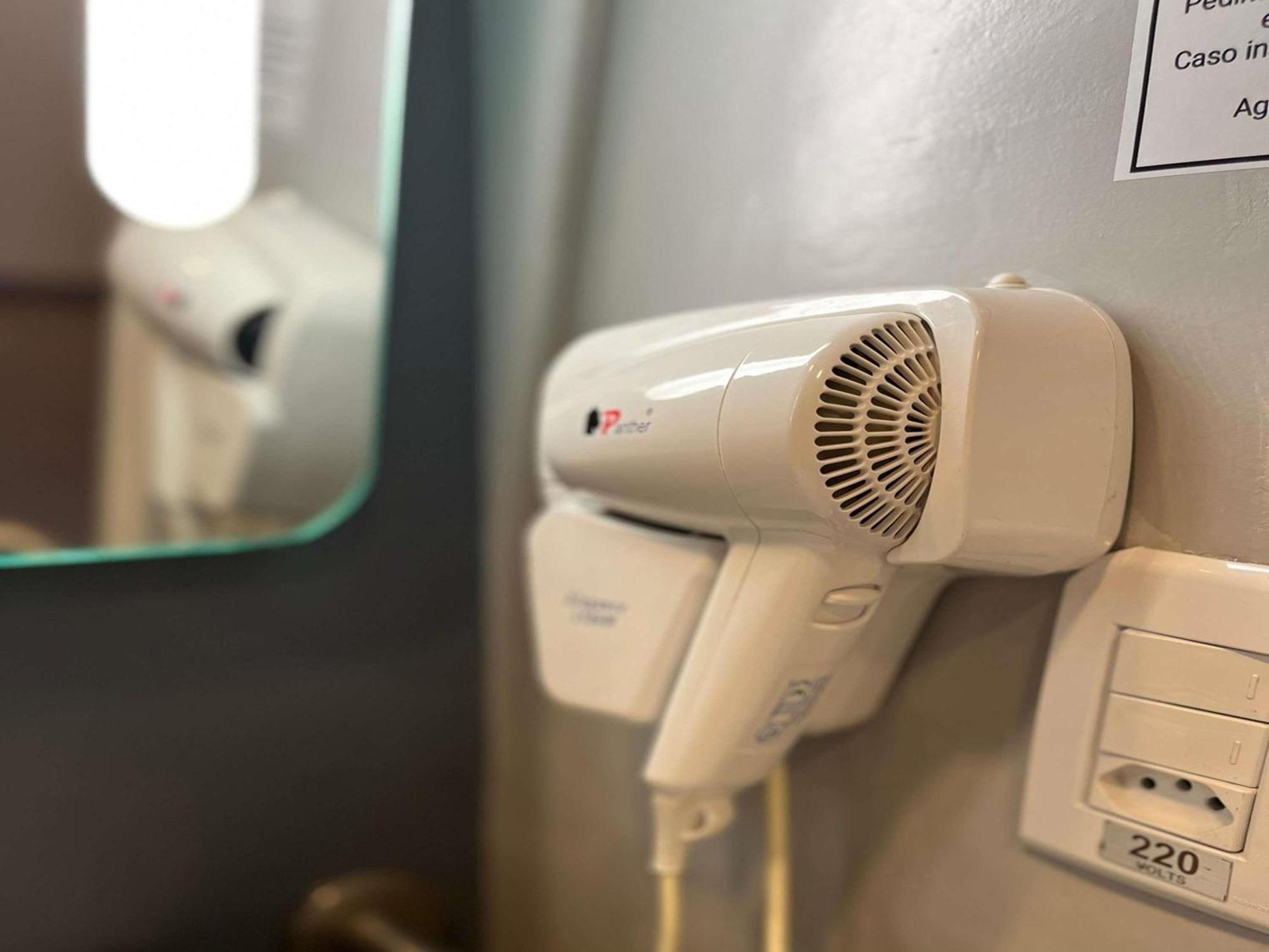 Ibis Catalao Hotell Eksteriør bilde