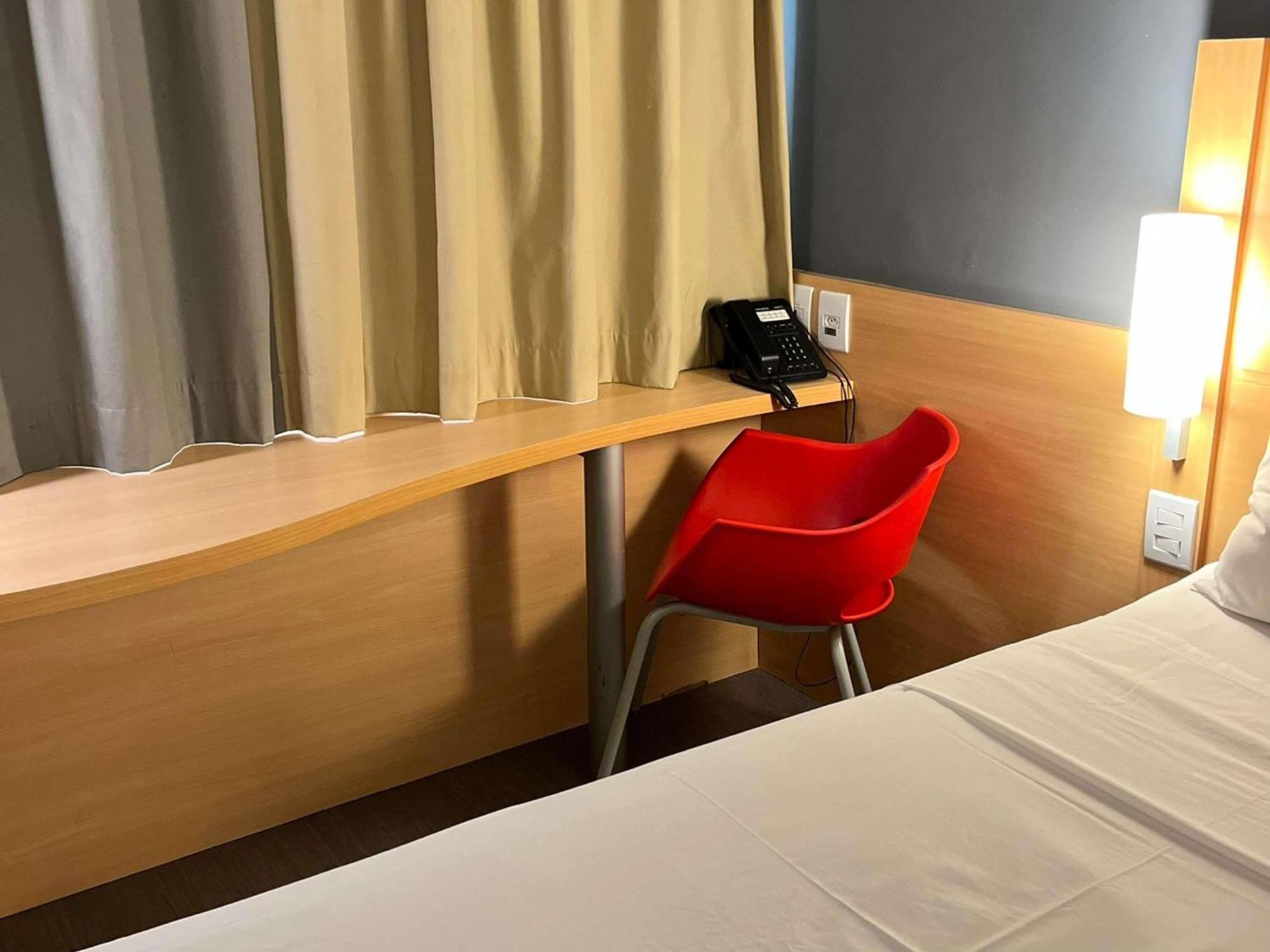 Ibis Catalao Hotell Eksteriør bilde