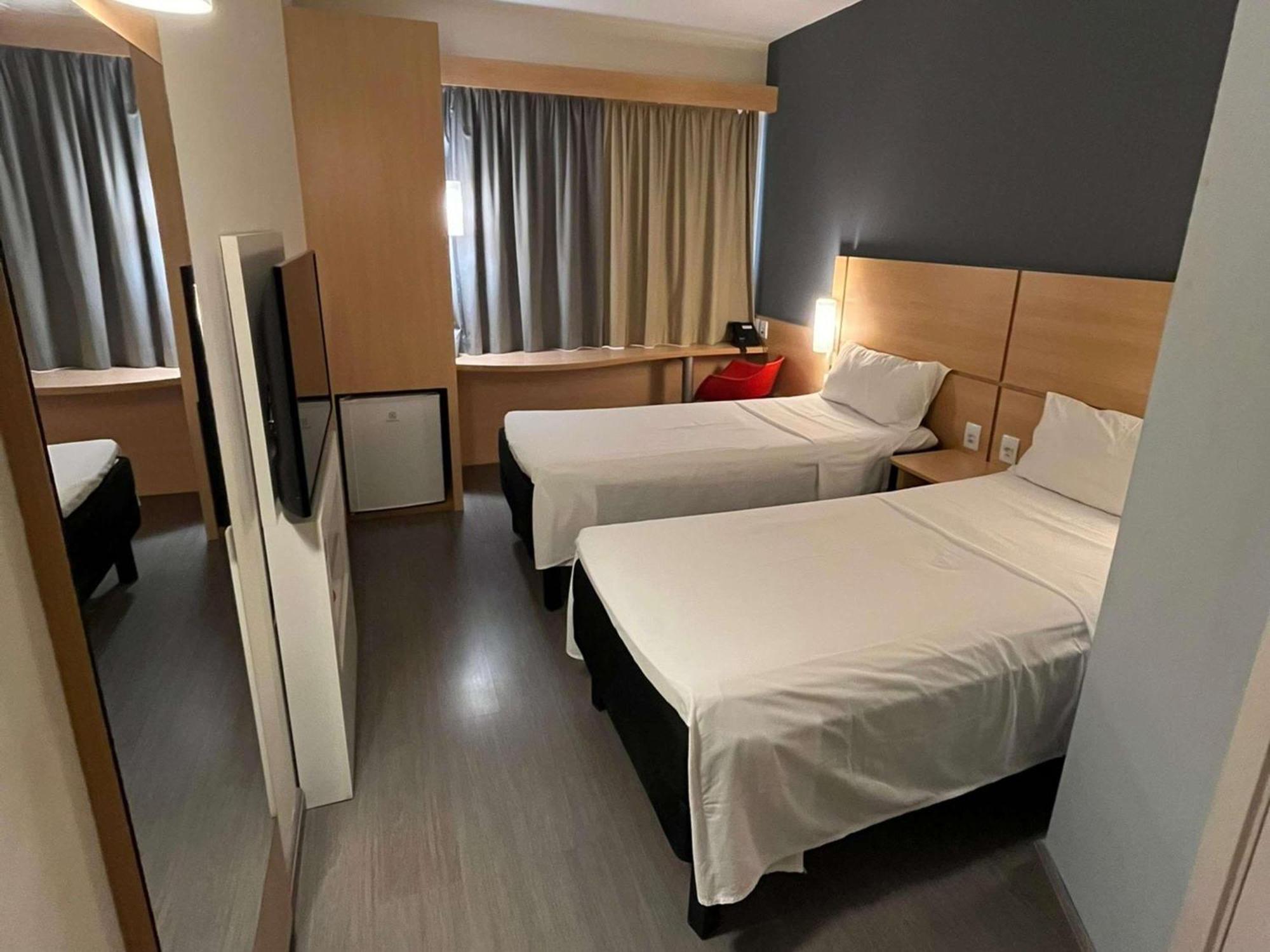 Ibis Catalao Hotell Eksteriør bilde