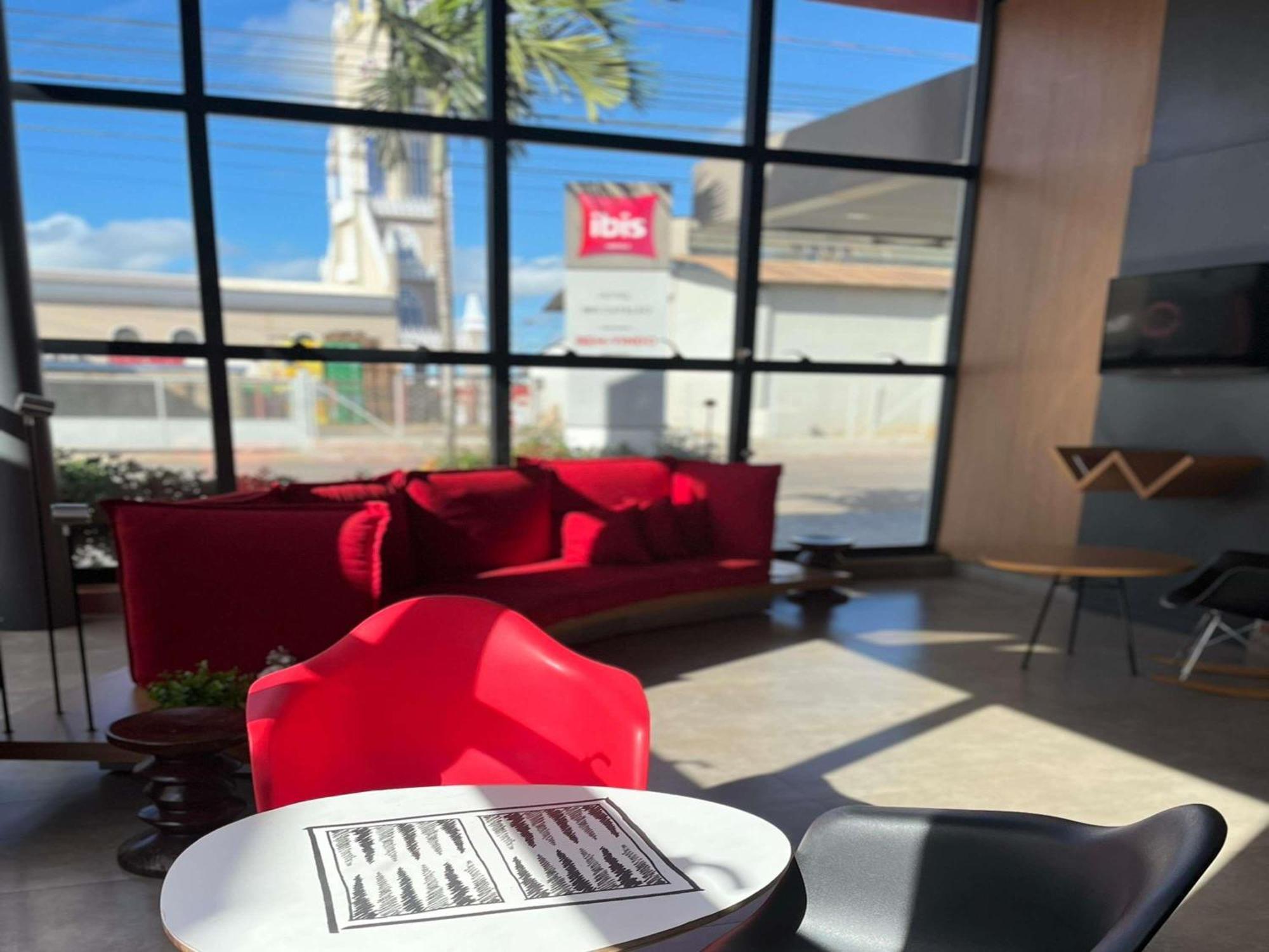 Ibis Catalao Hotell Eksteriør bilde